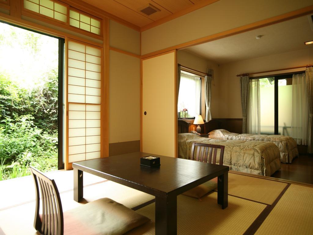 Ryokan Kutsuroginoya Yuu Takayama  Room photo