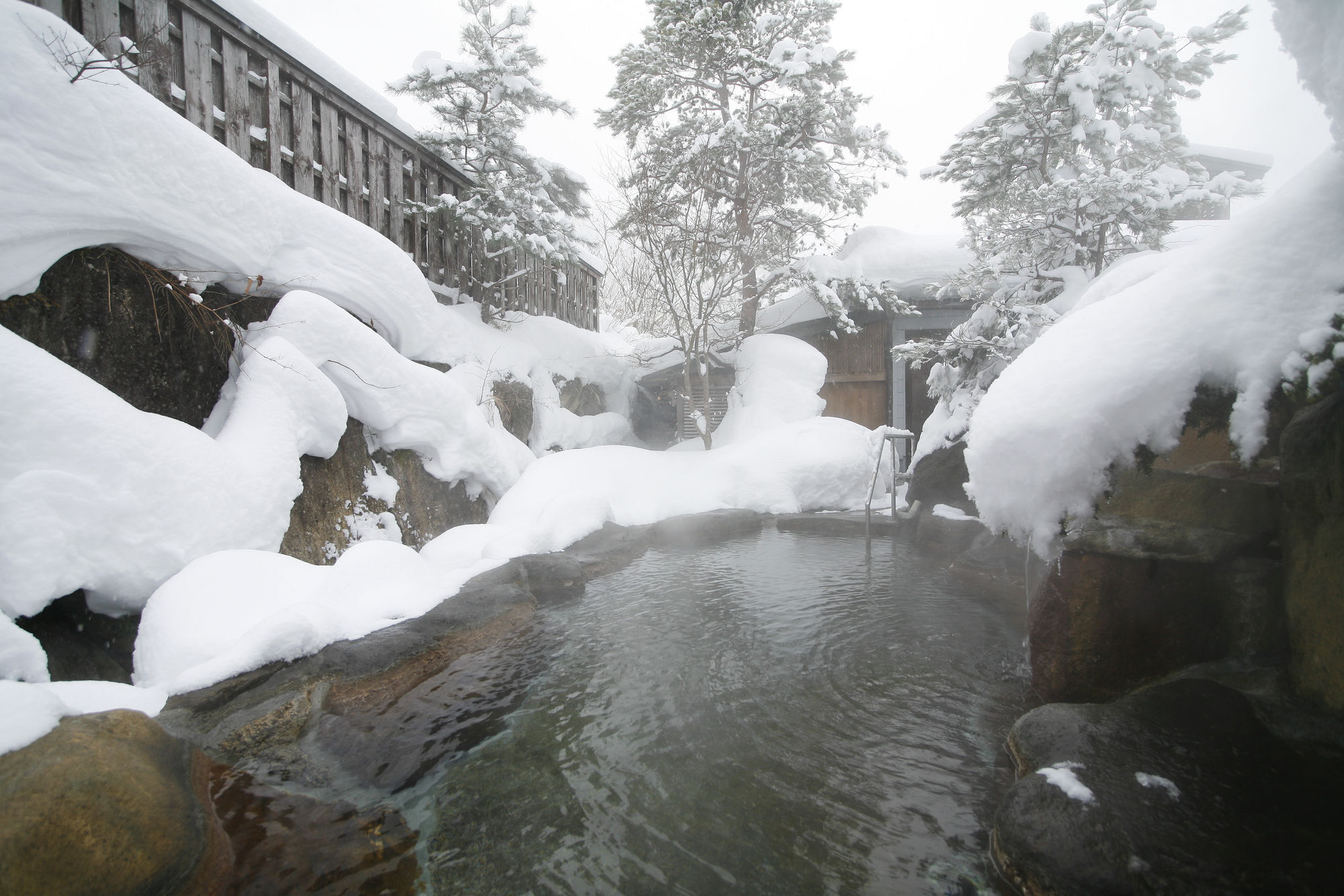 Ryokan Kutsuroginoya Yuu Takayama  Exterior photo