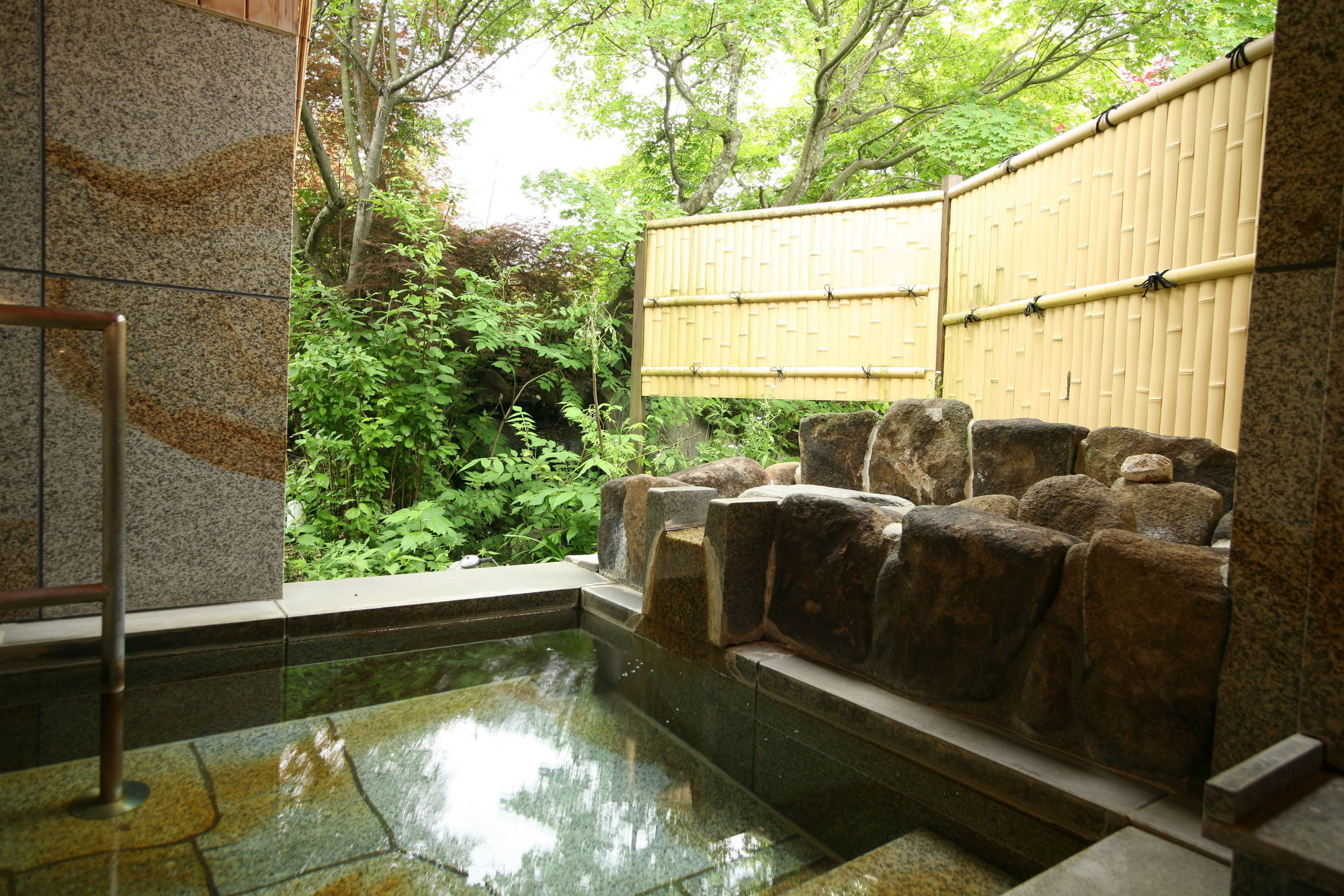 Ryokan Kutsuroginoya Yuu Takayama  Exterior photo